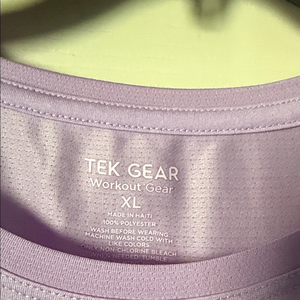 Tek Gear Lavender Active Top XL